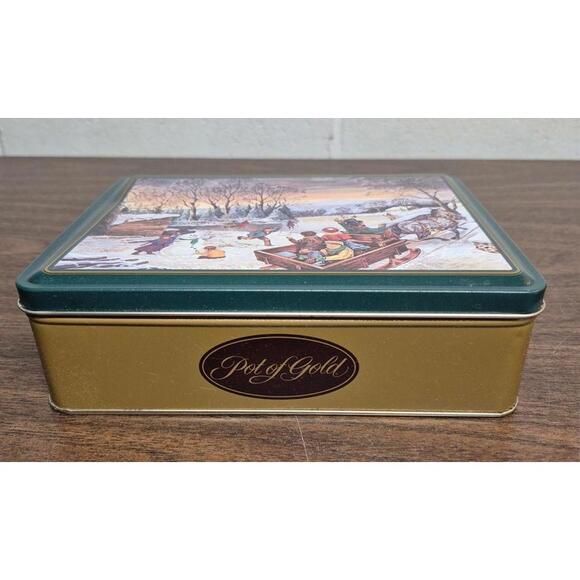 Pot of Gold Vintage Candy Tin with Winter Scene - Picture 2 of 7
